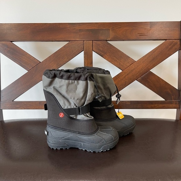 Columbia 200g Isolant snow boots in a size 5 - Picture 6 of 16